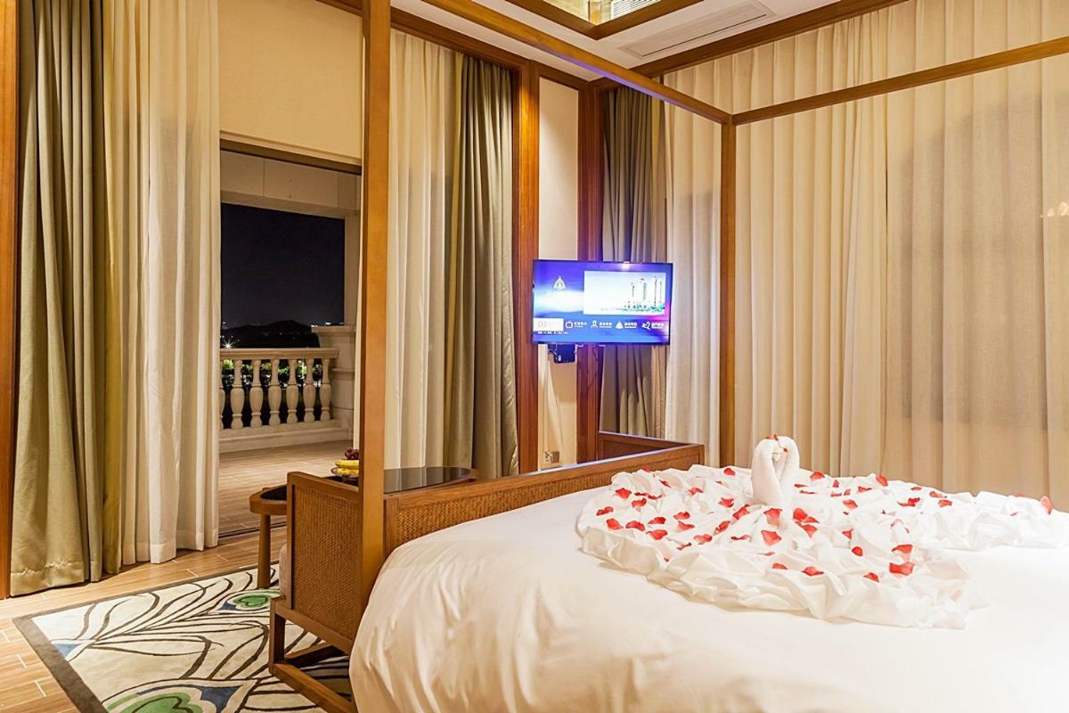 Royal Seaside Hotel And Hot Springs Xiamen Exterior photo